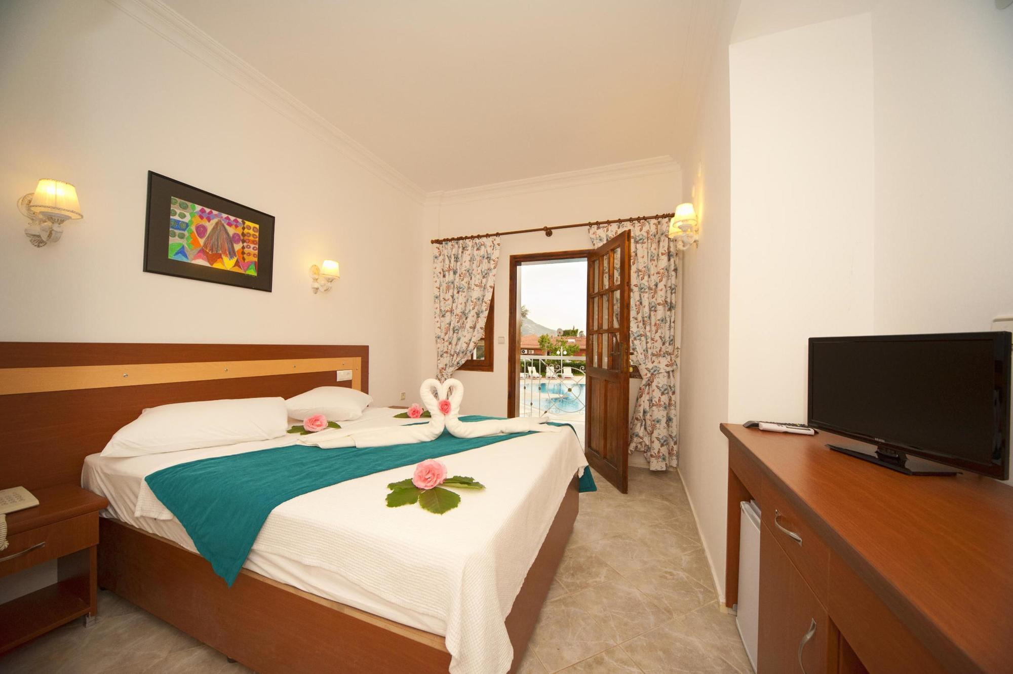 White Hotel Oludeniz Bagian luar foto
