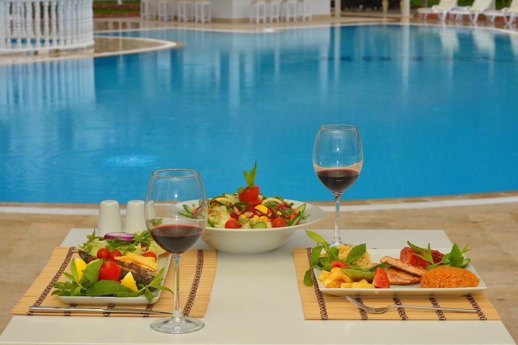 White Hotel Oludeniz Bagian luar foto