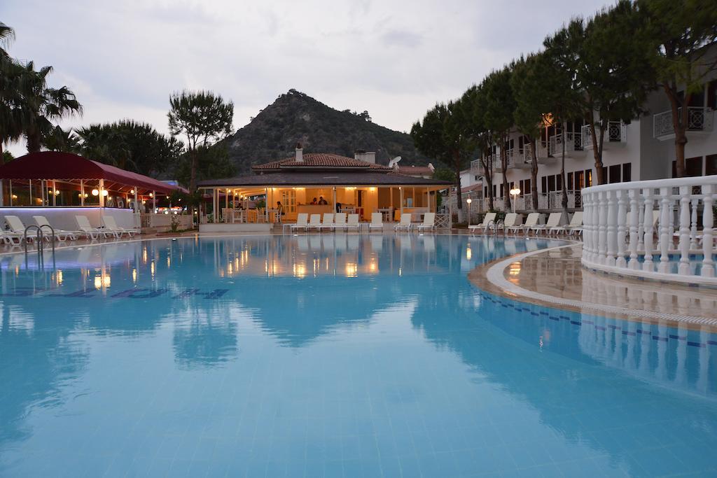 White Hotel Oludeniz Bagian luar foto